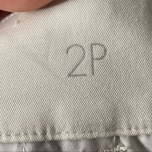 Ann Taylor | Cream Shorts - Picture 3 of 5